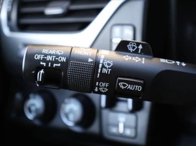 Used 2019 Chevrolet Suburban Premier w/ Premier Plus Edition AWD/4WD image 17