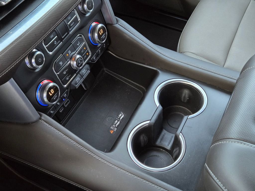 Used 2022 GMC Yukon SLT w/ SLT Premium Package image 21