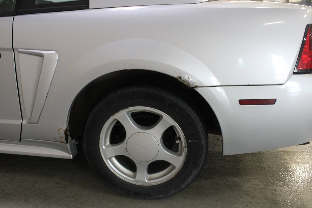 Used 2003 Ford Mustang Coupe RWD image 23