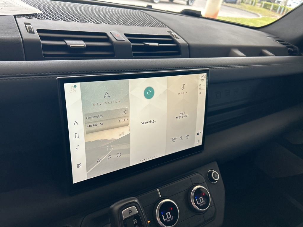 Used 2024 Land Rover Defender 130 X-Dynamic SE image 7