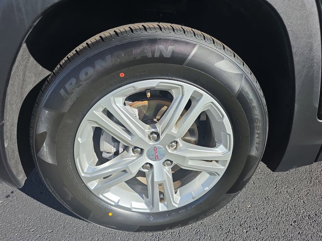 Used 2024 GMC Terrain SLE FWD image 10