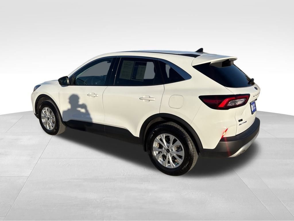Used 2023 Ford Escape Active image 4