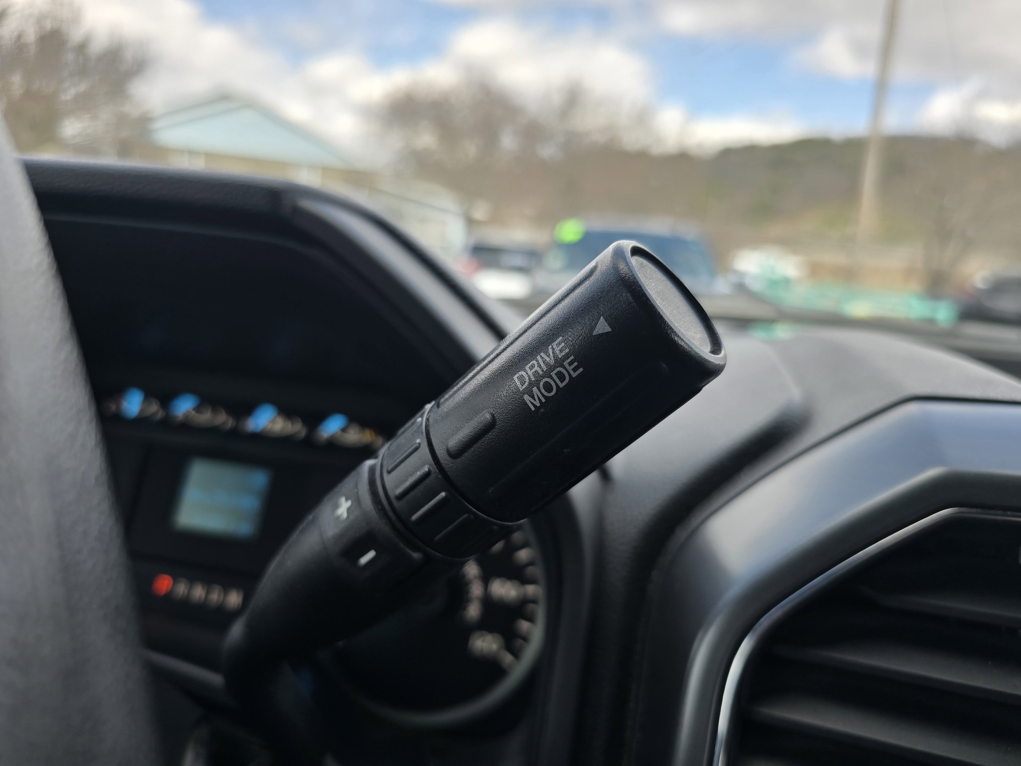 Used 2019 Ford F150 XLT image 25