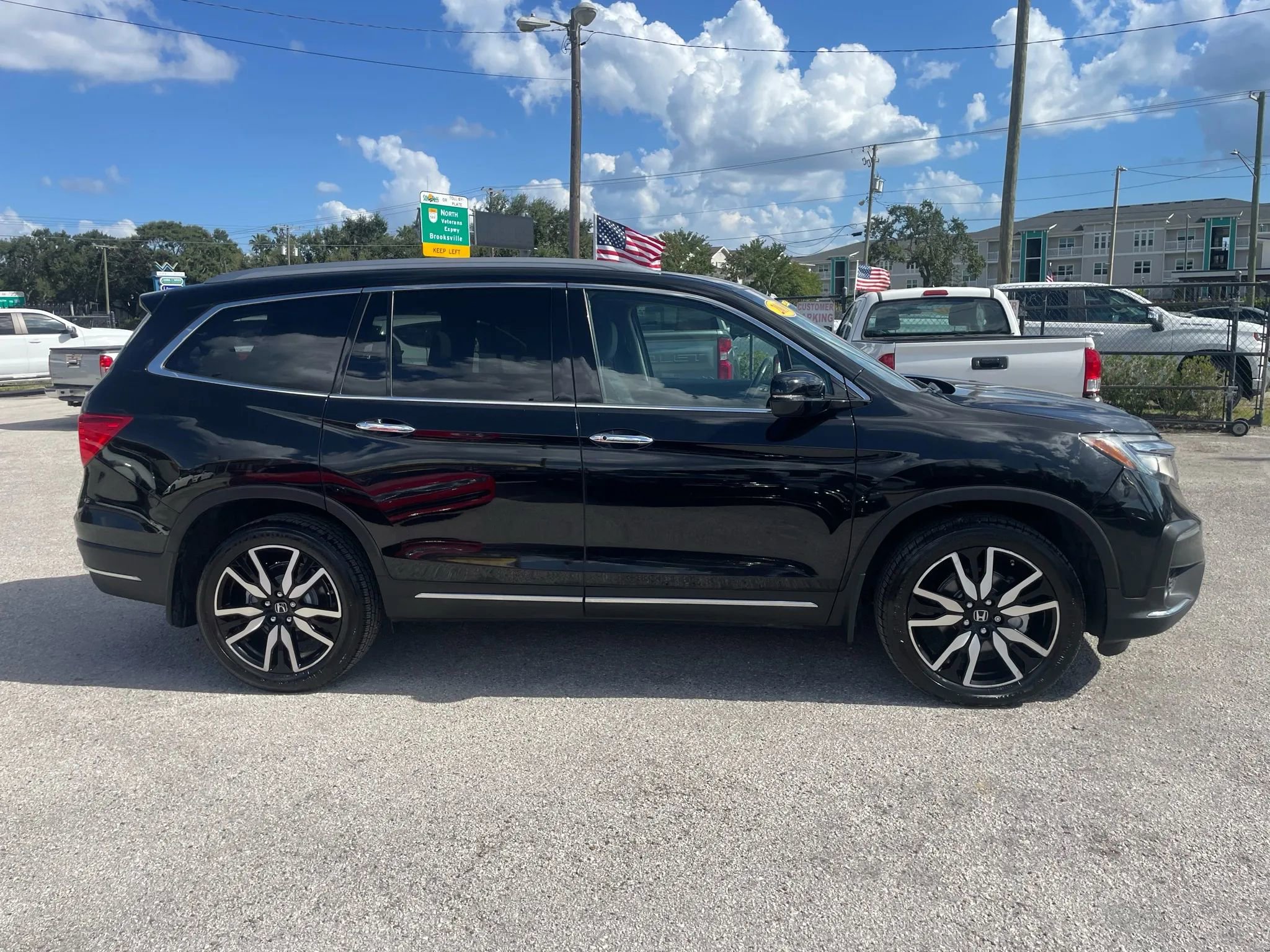 Used 2019 Honda Pilot Elite image 4