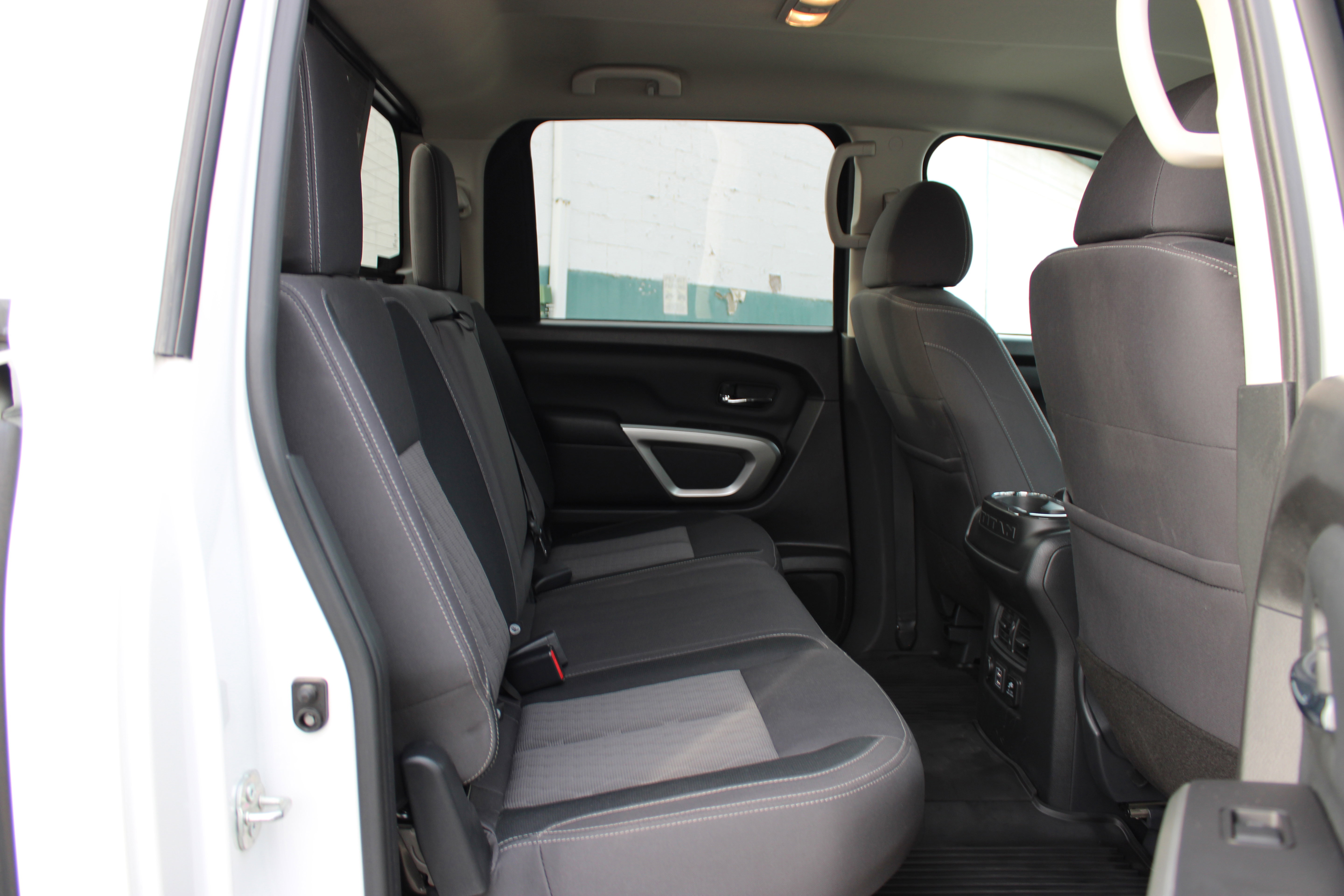 Certified 2022 Nissan Titan SV w/ SV Convenience Package image 14