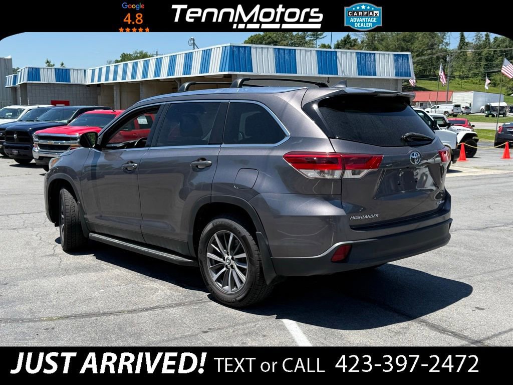 Used 2019 Toyota Highlander XLE AWD/4WD image 7