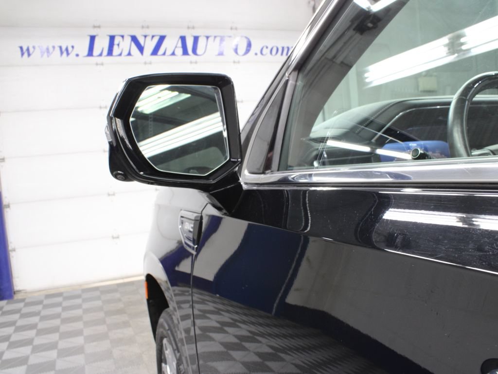 Used 2023 GMC Yukon Denali Ultimate AWD/4WD image 76