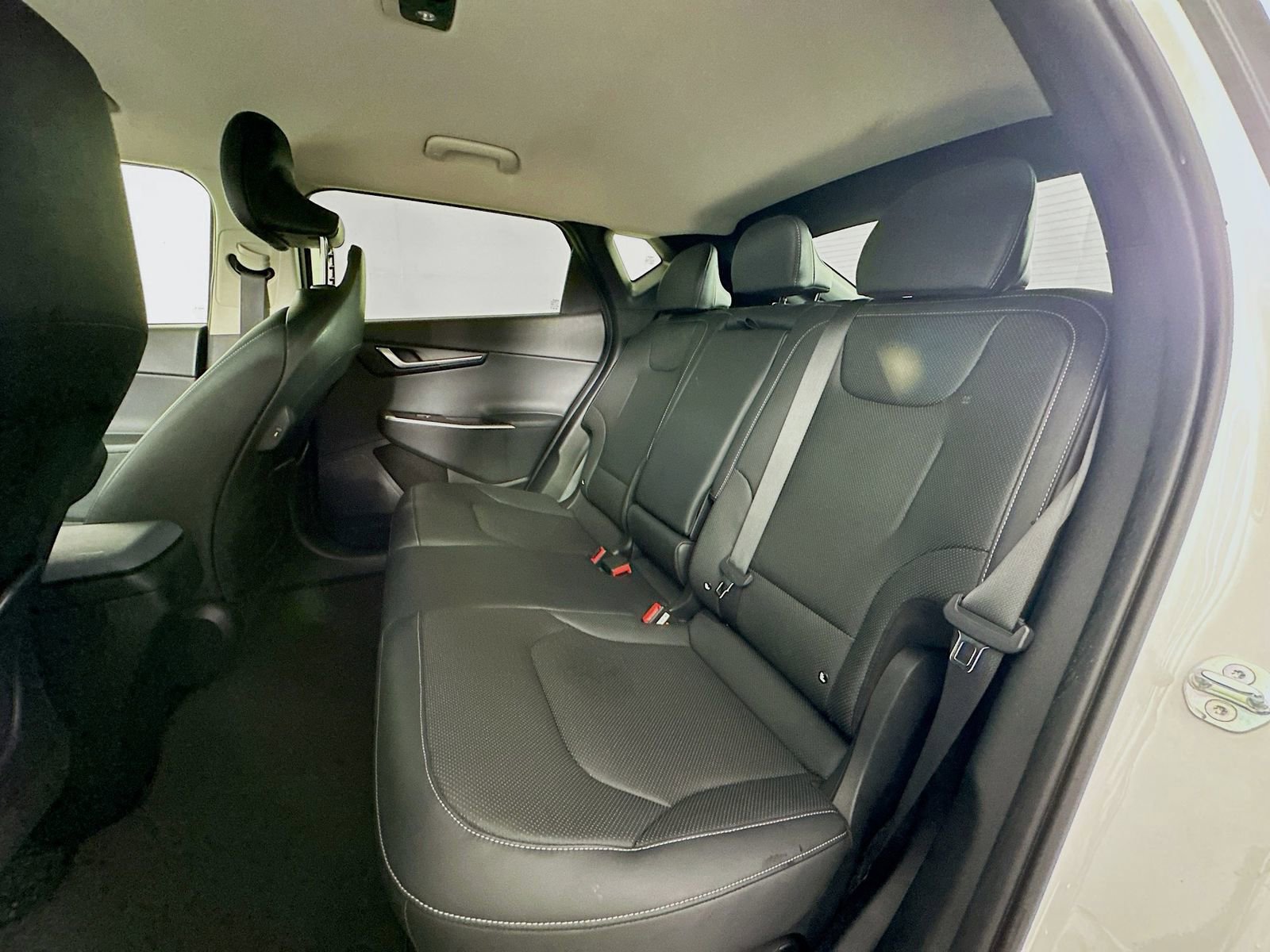 Used 2023 Kia EV6 Wind image 25
