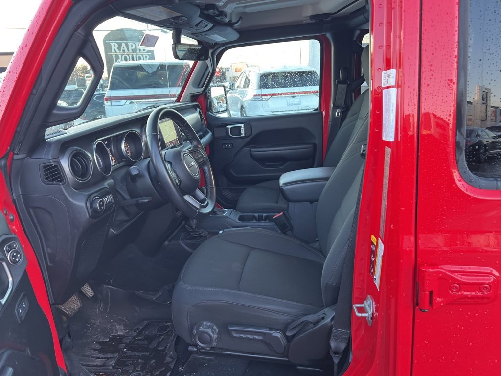 Used 2021 Jeep Gladiator Willys image 10