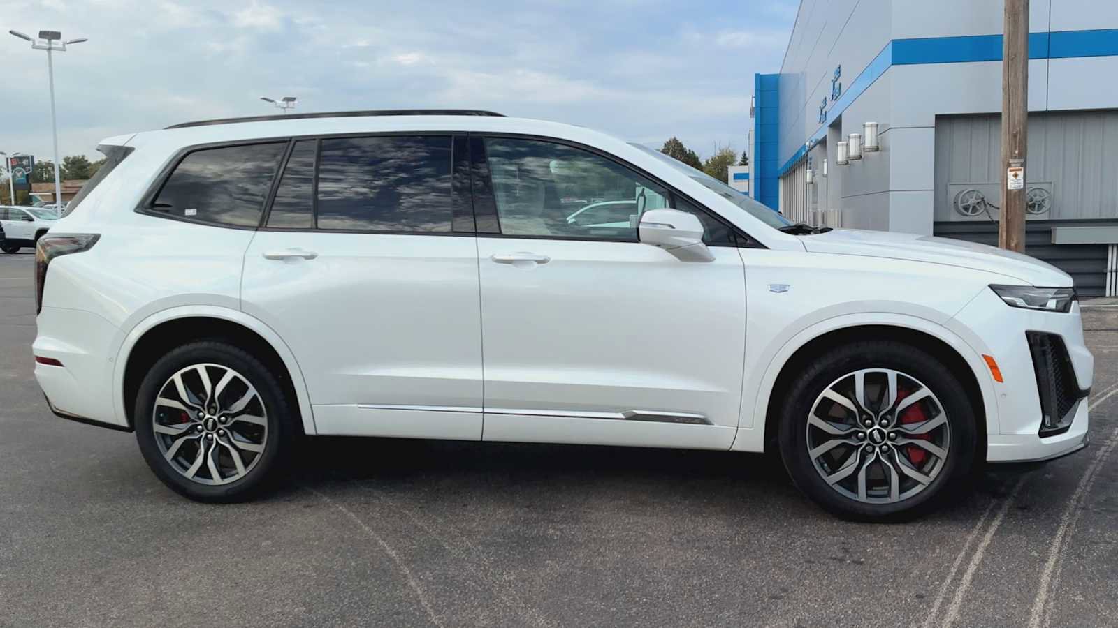 Certified 2023 Cadillac XT6 Sport image 9