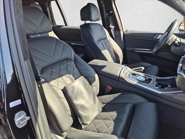 Certified 2024 BMW X7 xDrive40i w/ M Sport Package AWD/4WD image 13
