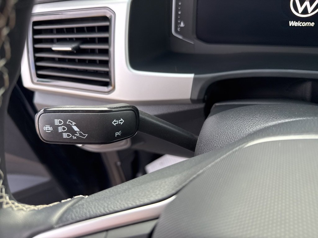 Used 2022 Volkswagen Atlas SEL image 6