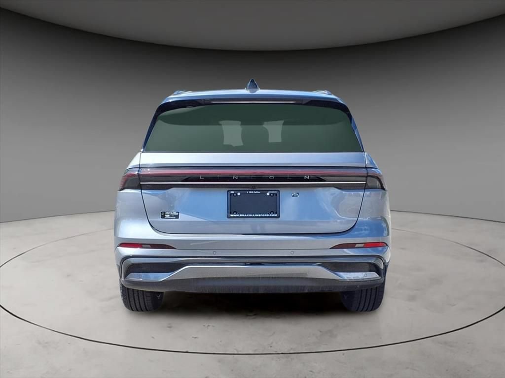 New 2025 Lincoln Nautilus Reserve w/ Jet Appearance Package AWD/4WD image 7