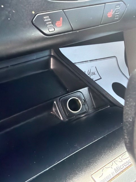 Used 2014 Ford Fusion SE w/ Equipment Group 202A FWD image 17