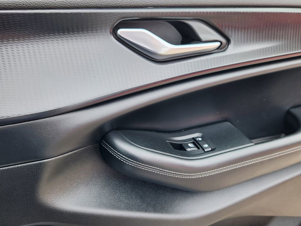 Certified 2024 Jeep Grand Cherokee Altitude image 13