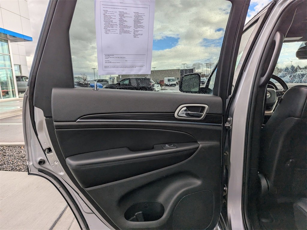 Used 2020 Jeep Grand Cherokee Limited w/ Luxury Group II image 29