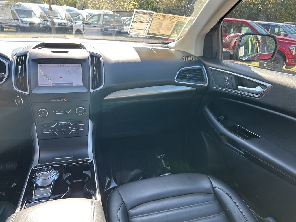 Used 2020 Ford Edge SEL w/ Cold Weather Package image 11