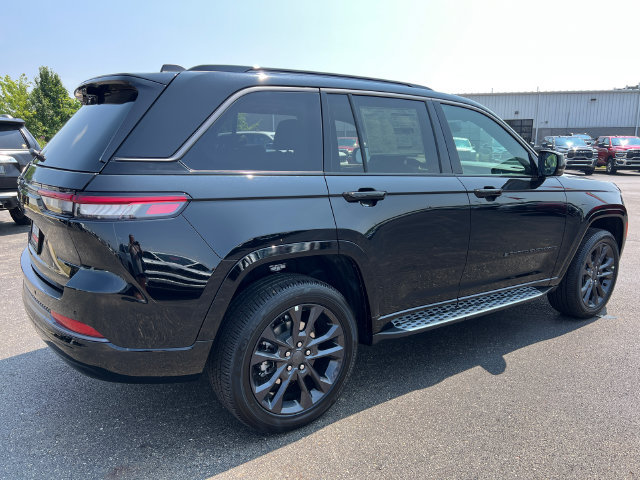 New 2026 Jeep Grand Cherokee Limited AWD/4WD image 8