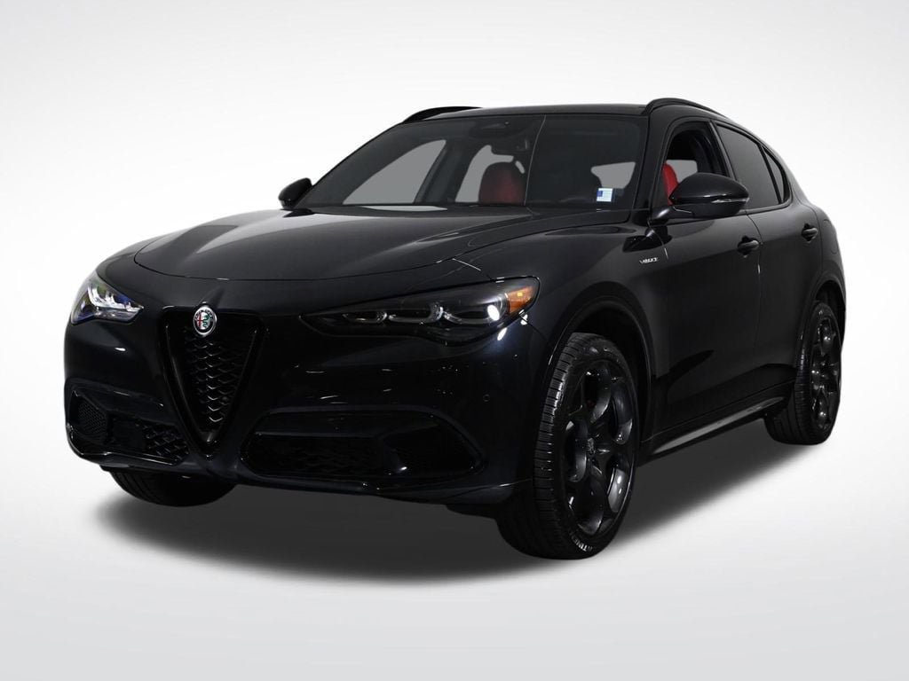 Used 2025 Alfa Romeo Stelvio Sprint w/ Veloce Package AWD/4WD video 1