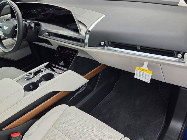 New 2026 Cadillac Vistiq Sport AWD/4WD image 24