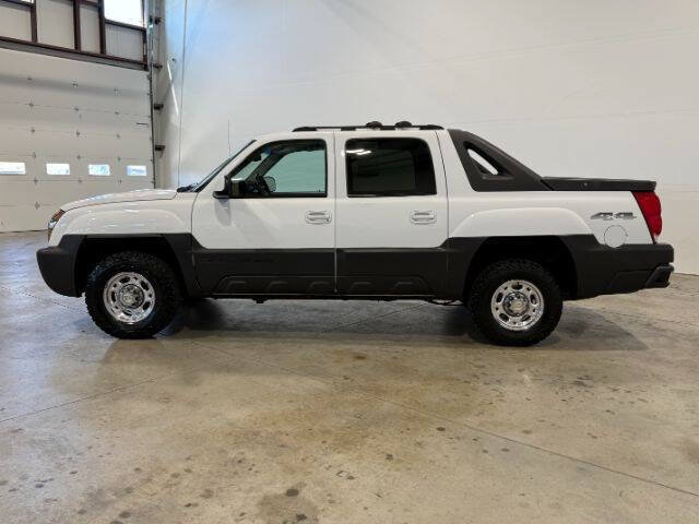 Used 2003 Chevrolet Avalanche 2500 AWD/4WD image 12