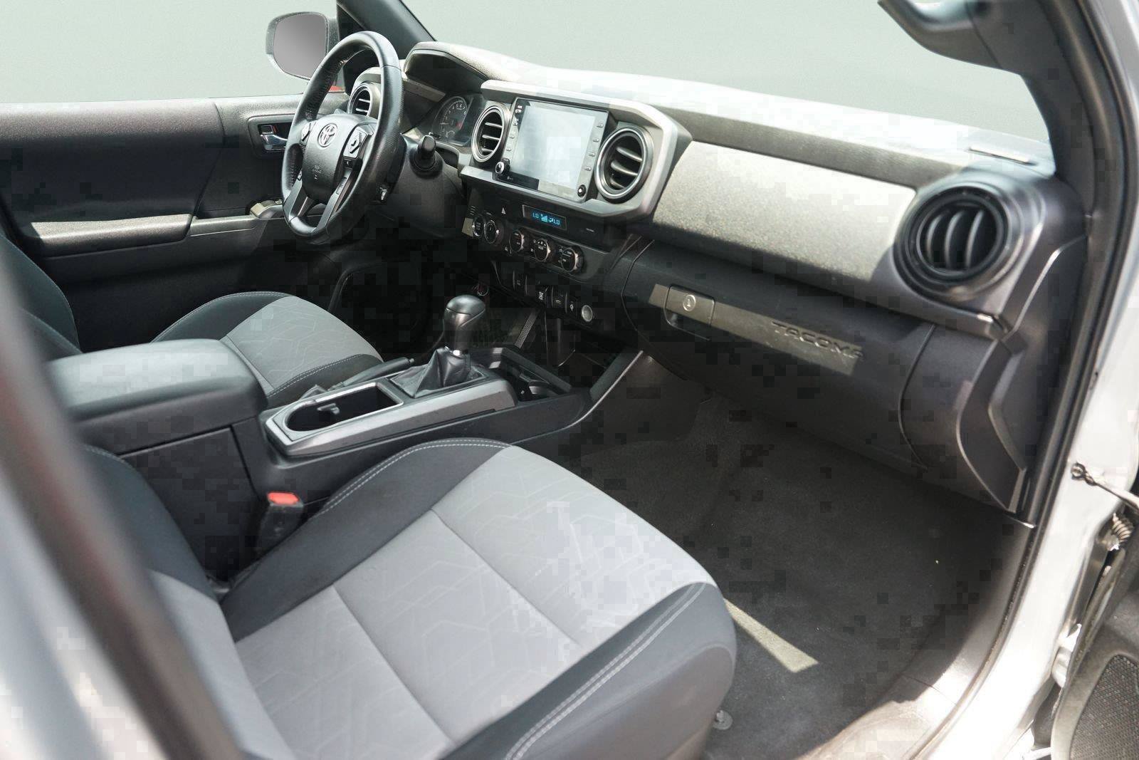 Used 2023 Toyota Tacoma TRD Sport AWD/4WD image 17