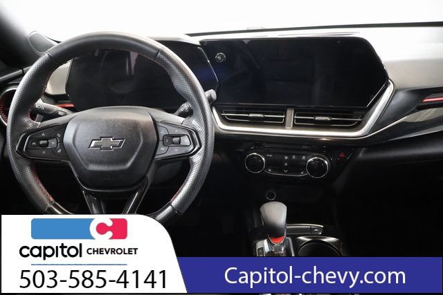 Used 2024 Chevrolet Trax RS w/ Sunroof Package FWD image 14