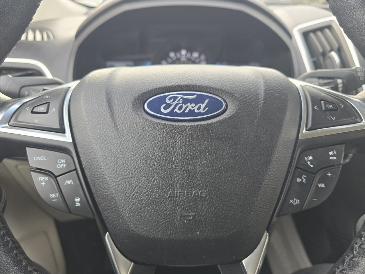 Used 2022 Ford Edge Titanium w/ Equipment Group 301A image 28