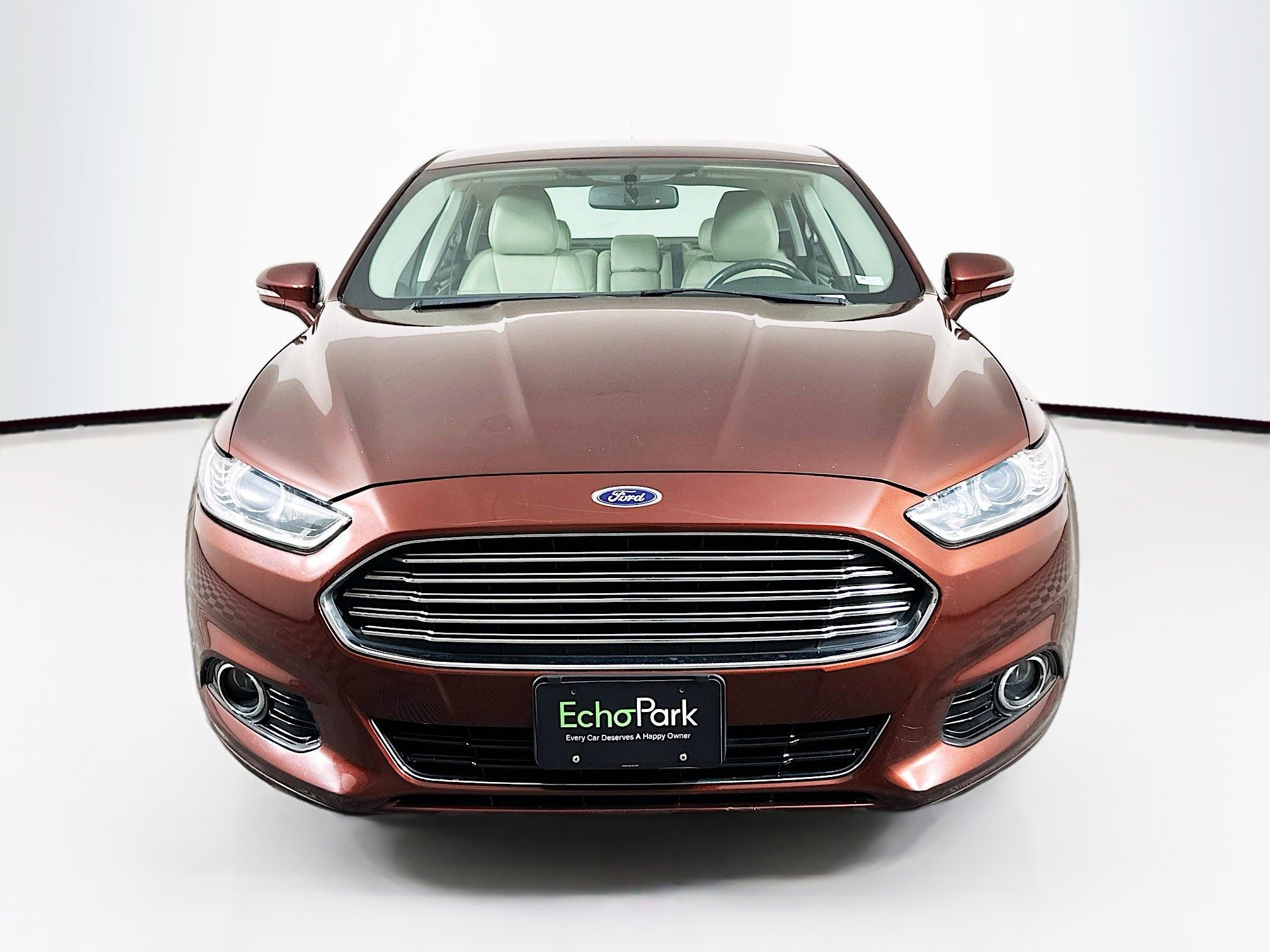Used 2015 Ford Fusion Titanium image 2