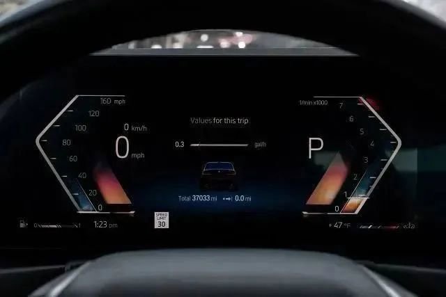 Used 2024 BMW 330i Sedan image 25