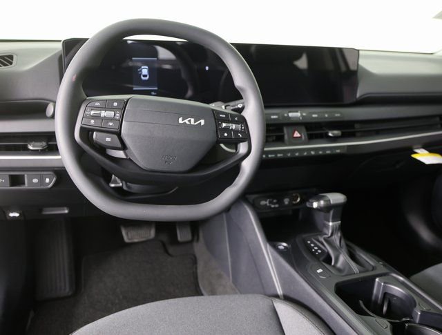 New 2026 Kia K4 LXS image 9
