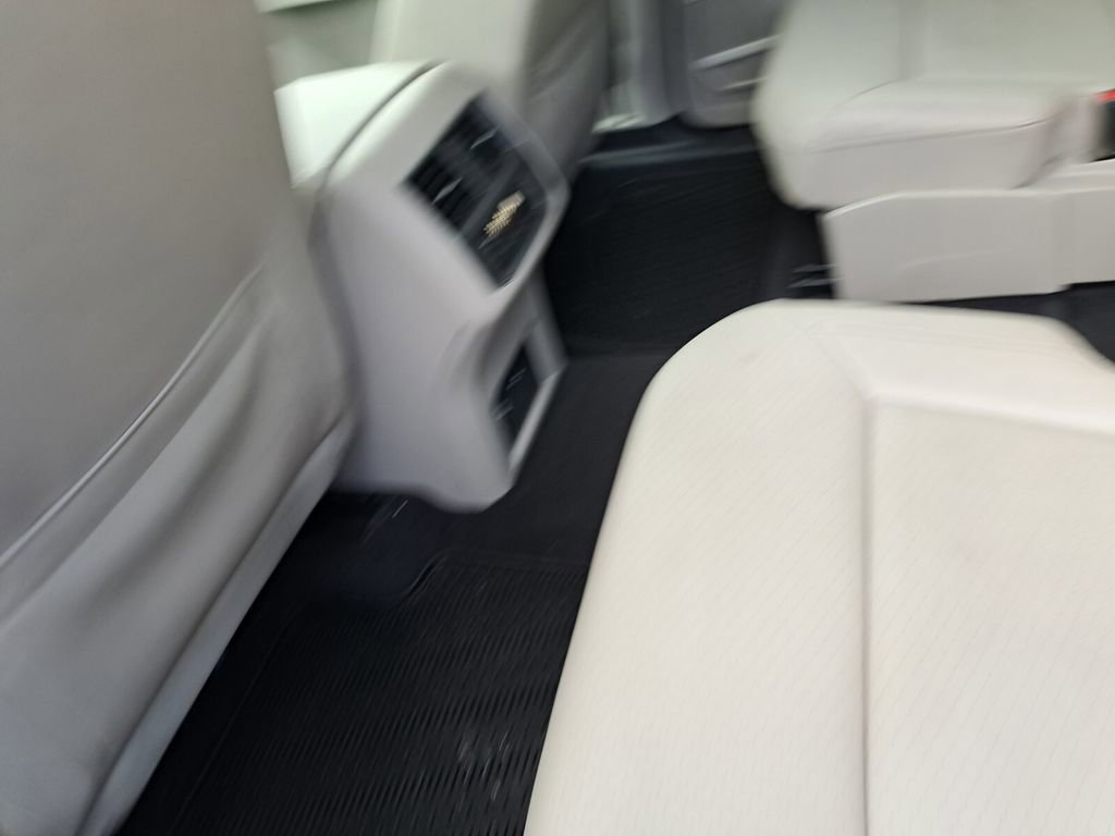 Used 2019 Volkswagen Atlas SEL R-Line image 20