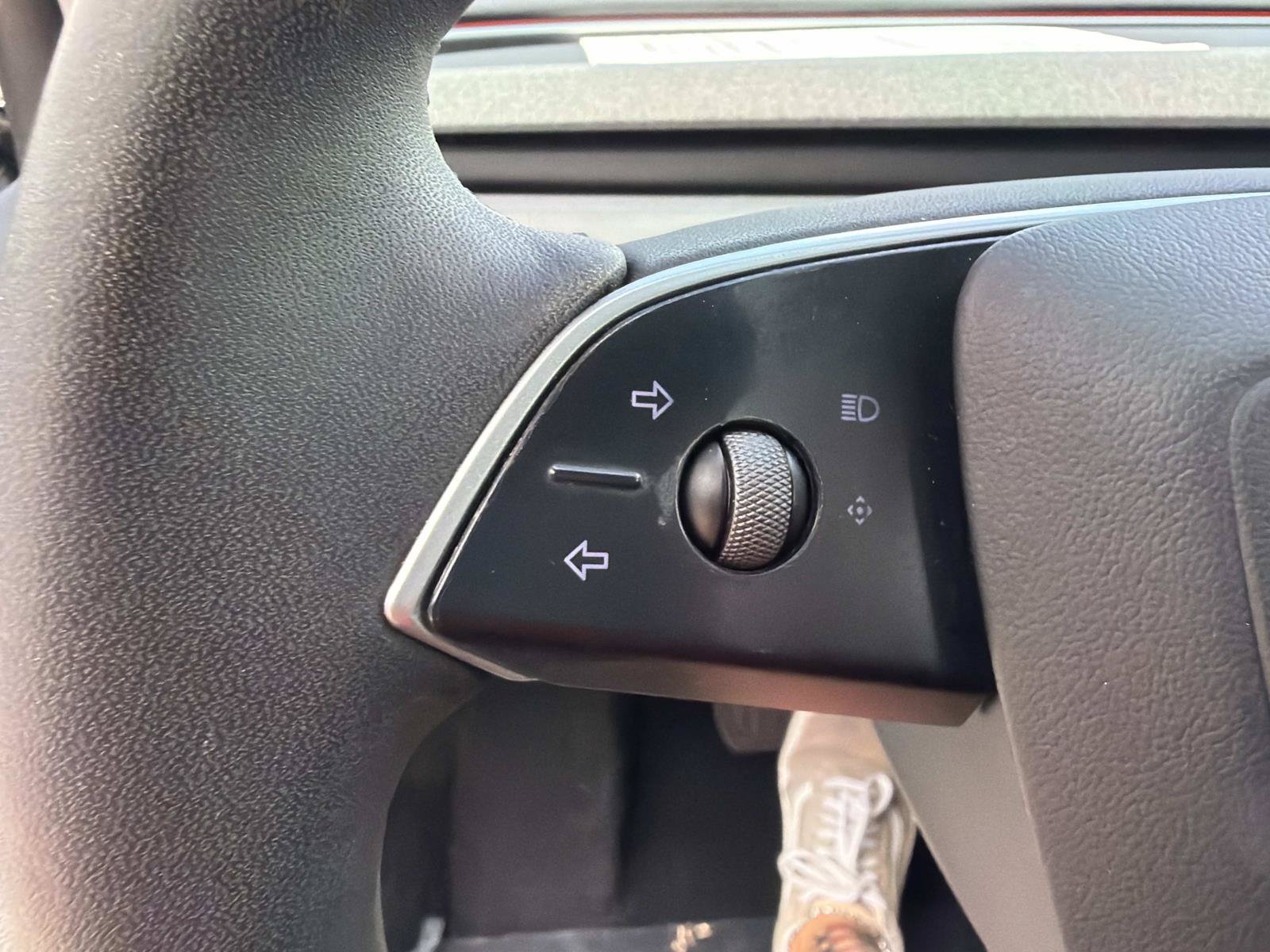 Used 2024 Tesla Model 3 Standard Range RWD image 27