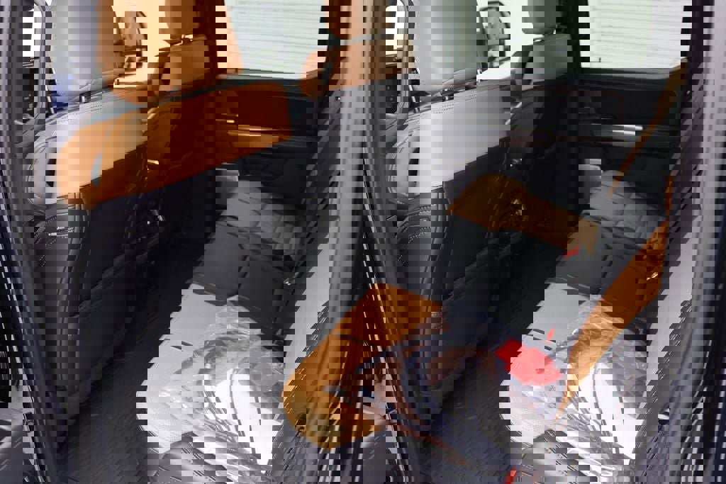 Used 2024 Ford F450 Platinum image 22