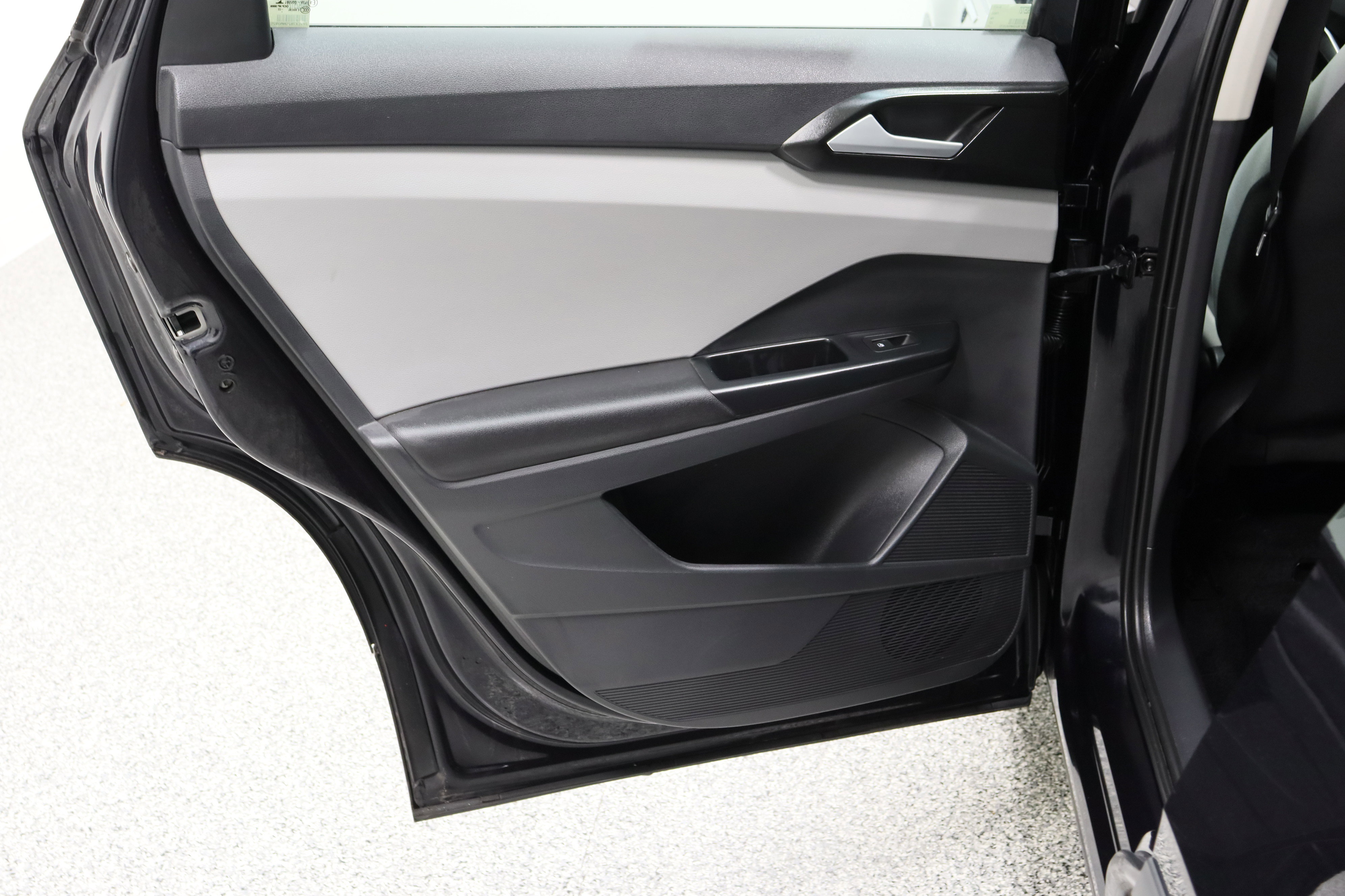 Used 2022 Volkswagen Taos S image 24