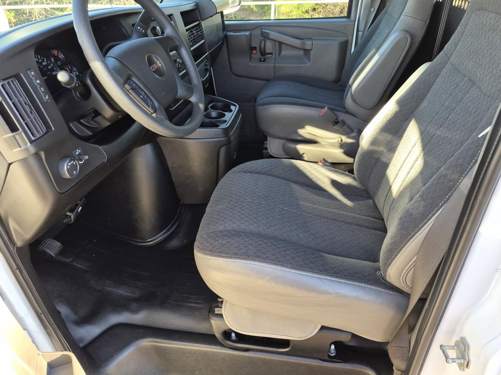 Certified 2024 GMC Savana 2500 w/ Driver Convenience Package image 12