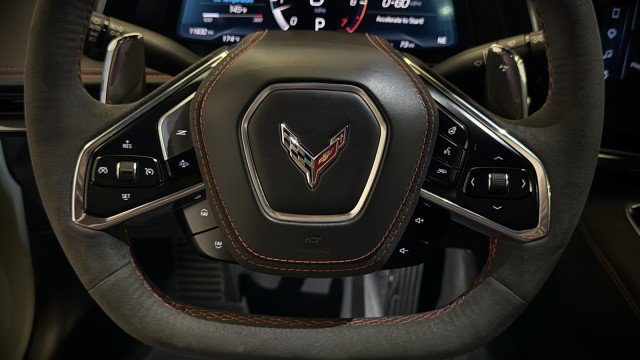 Used 2024 Chevrolet Corvette Stingray Premium Cpe w/ Z51 Performance Package RWD image 10