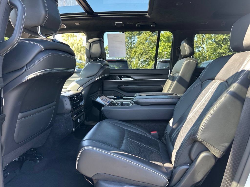Used 2024 Jeep Grand Wagoneer L Series II w/ Quick Order Packagew 28T AWD/4WD image 43