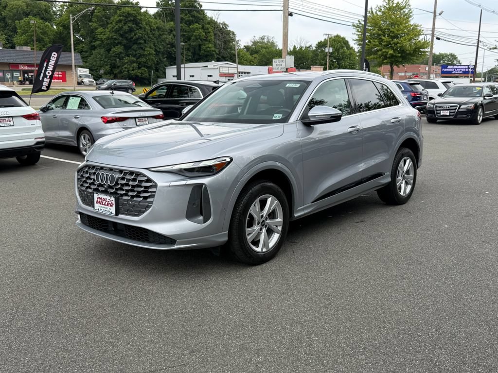Used 2025 Audi Q5 Premium w/ Convenience Package AWD/4WD image 1