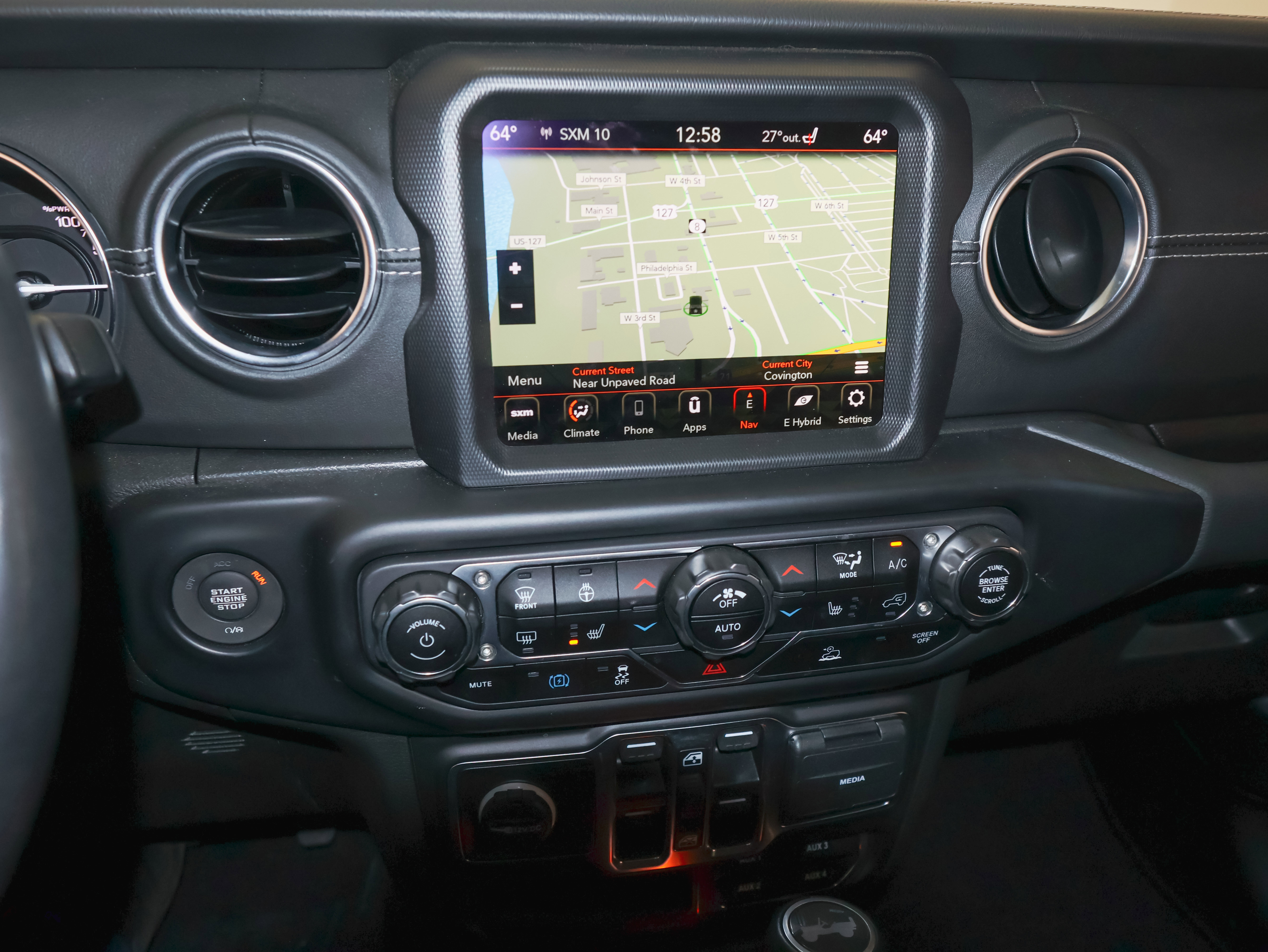 Used 2023 Jeep Wrangler Sahara w/ Cold Weather Group AWD/4WD image 23
