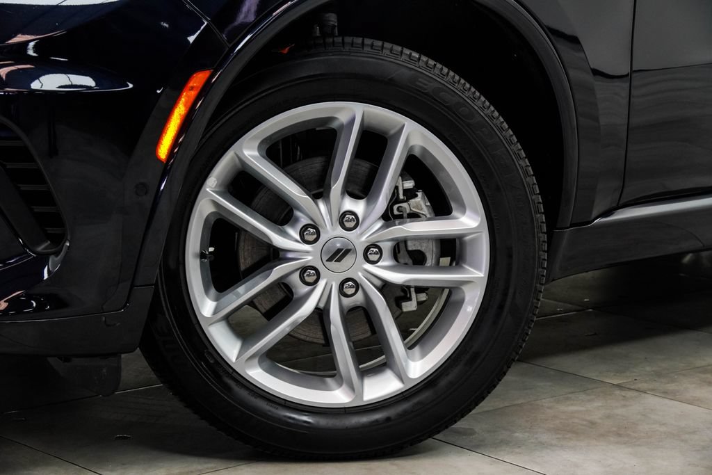 Used 2024 Dodge Durango GT AWD/4WD image 3