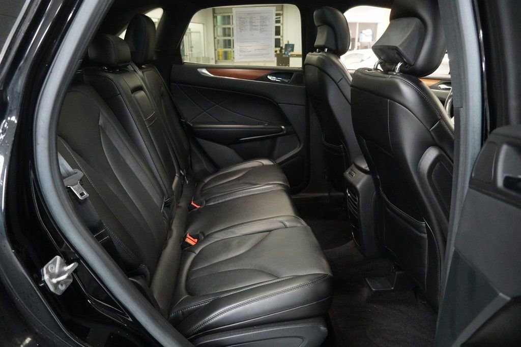 Used 2017 Lincoln MKC Reserve w/ Lincoln MKC Climate Package image 30