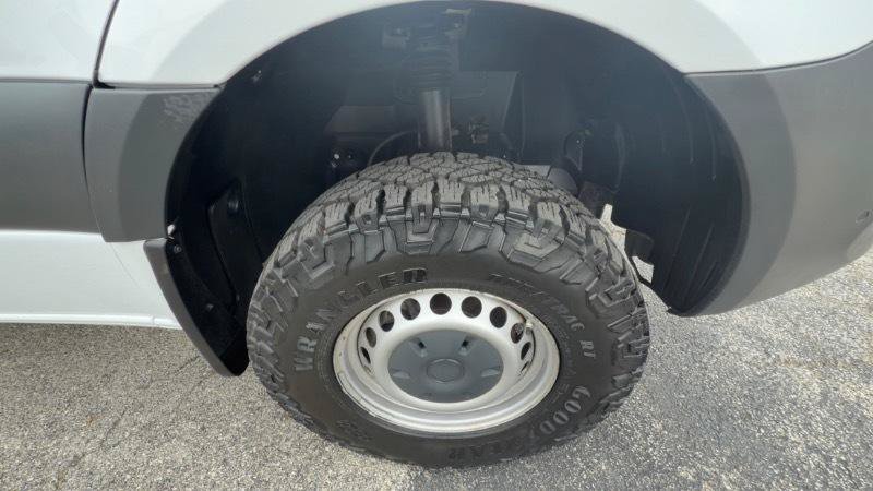 Used 2019 Freightliner Sprinter 2500 AWD/4WD image 15