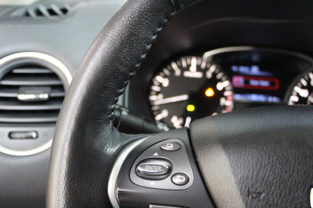 Used 2020 Nissan Pathfinder SV AWD/4WD image 15