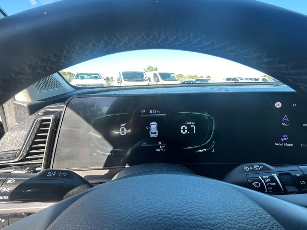 Used 2024 Kia Sportage EX FWD image 37