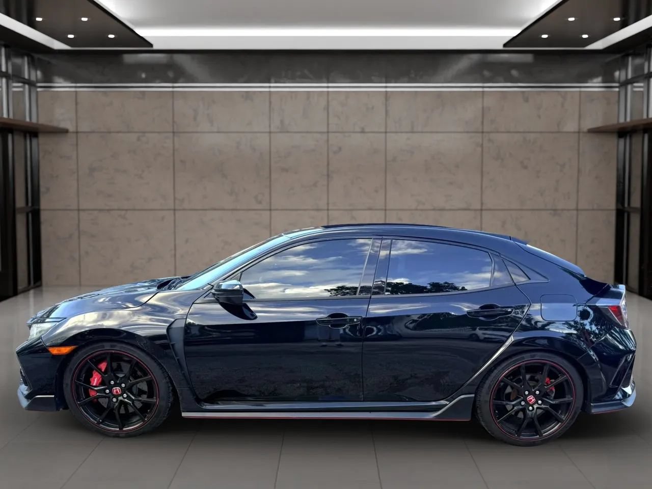 Used 2017 Honda Civic Type R image 6