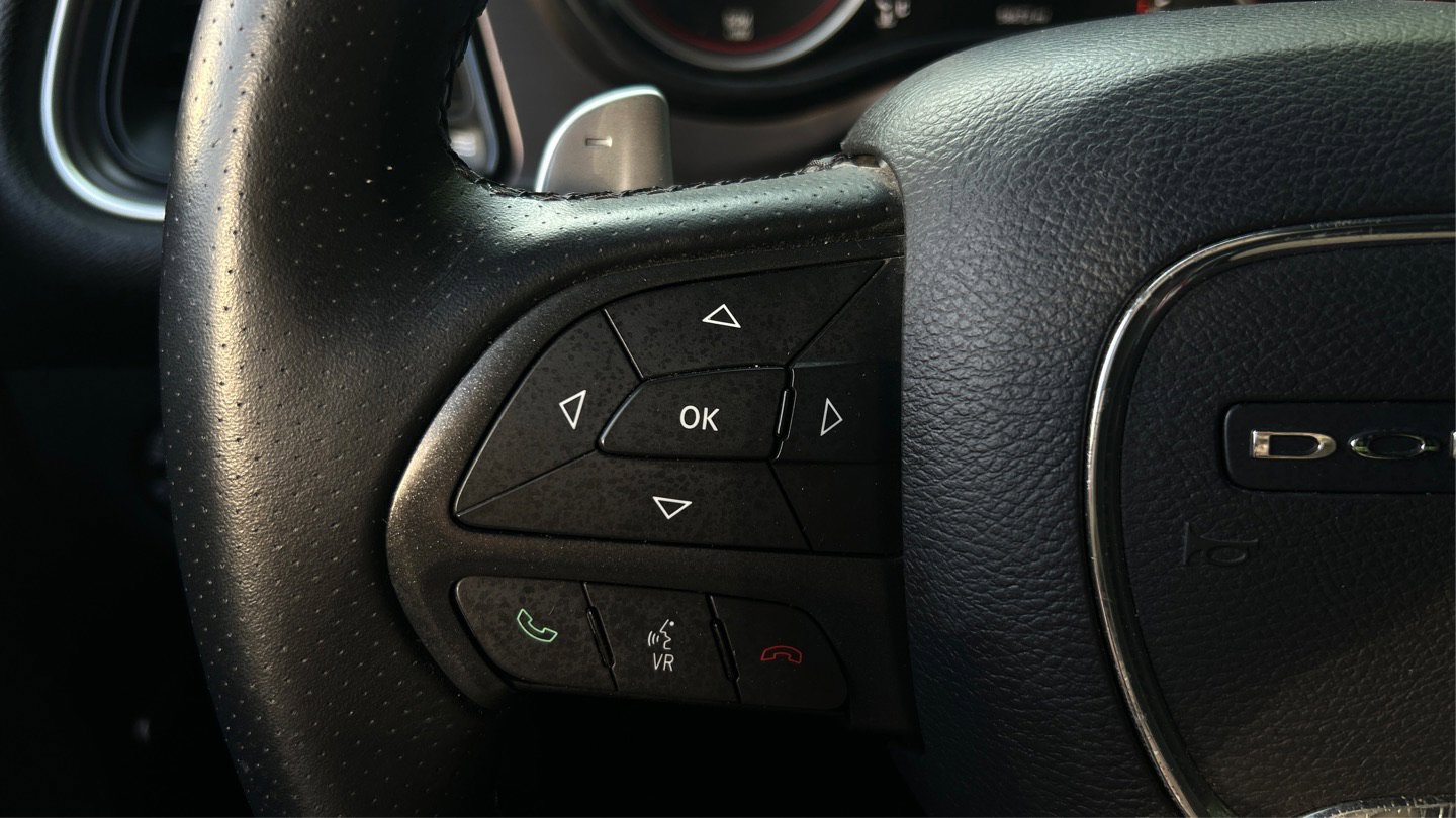 Used 2015 Dodge Challenger R/T RWD image 26