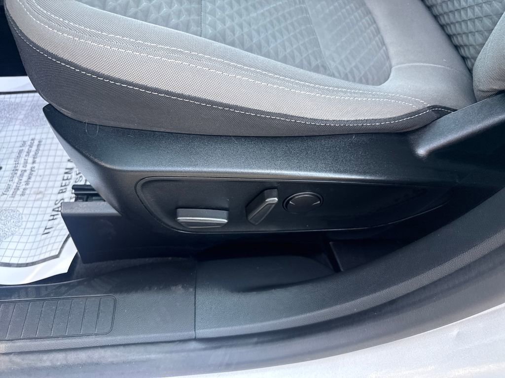 Used 2020 Ford Escape SE AWD/4WD image 26