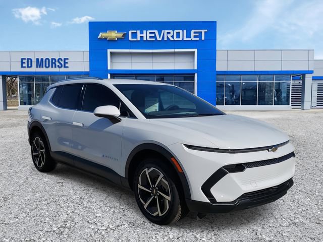New 2026 Chevrolet Equinox EV LT image 2