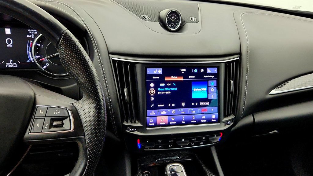 Used 2023 Maserati Levante GT AWD/4WD image 18